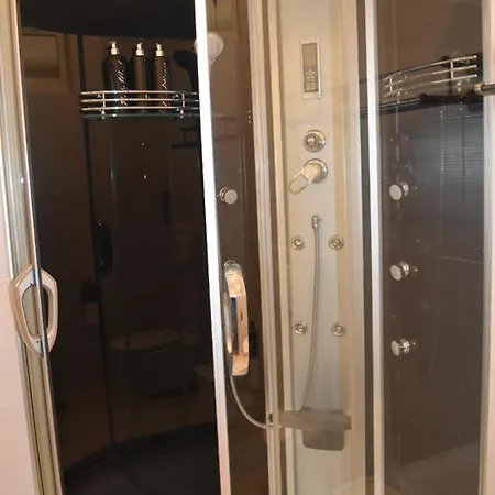 Bed & Breakfast Chateau Roquehort Avec Ev Recharge Point 22kw Monein