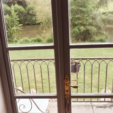 לינה וארוחת בוקר Chateau Roquehort Monein